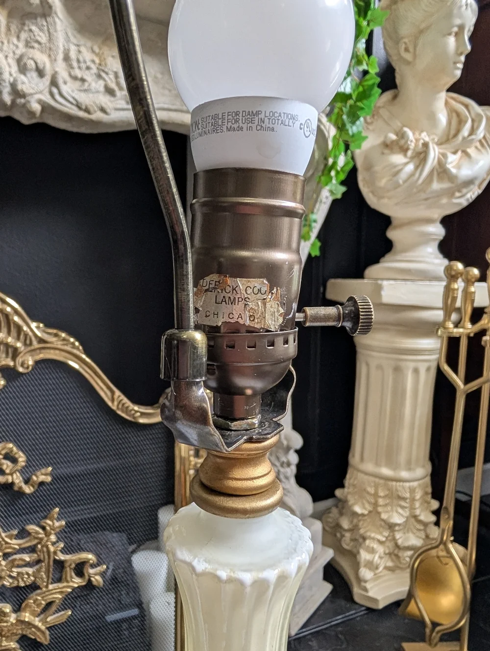 Vintage Porcelain Frederick Cooper Table Lamp, gold details, marble base, fringe - Picture 6 of 8